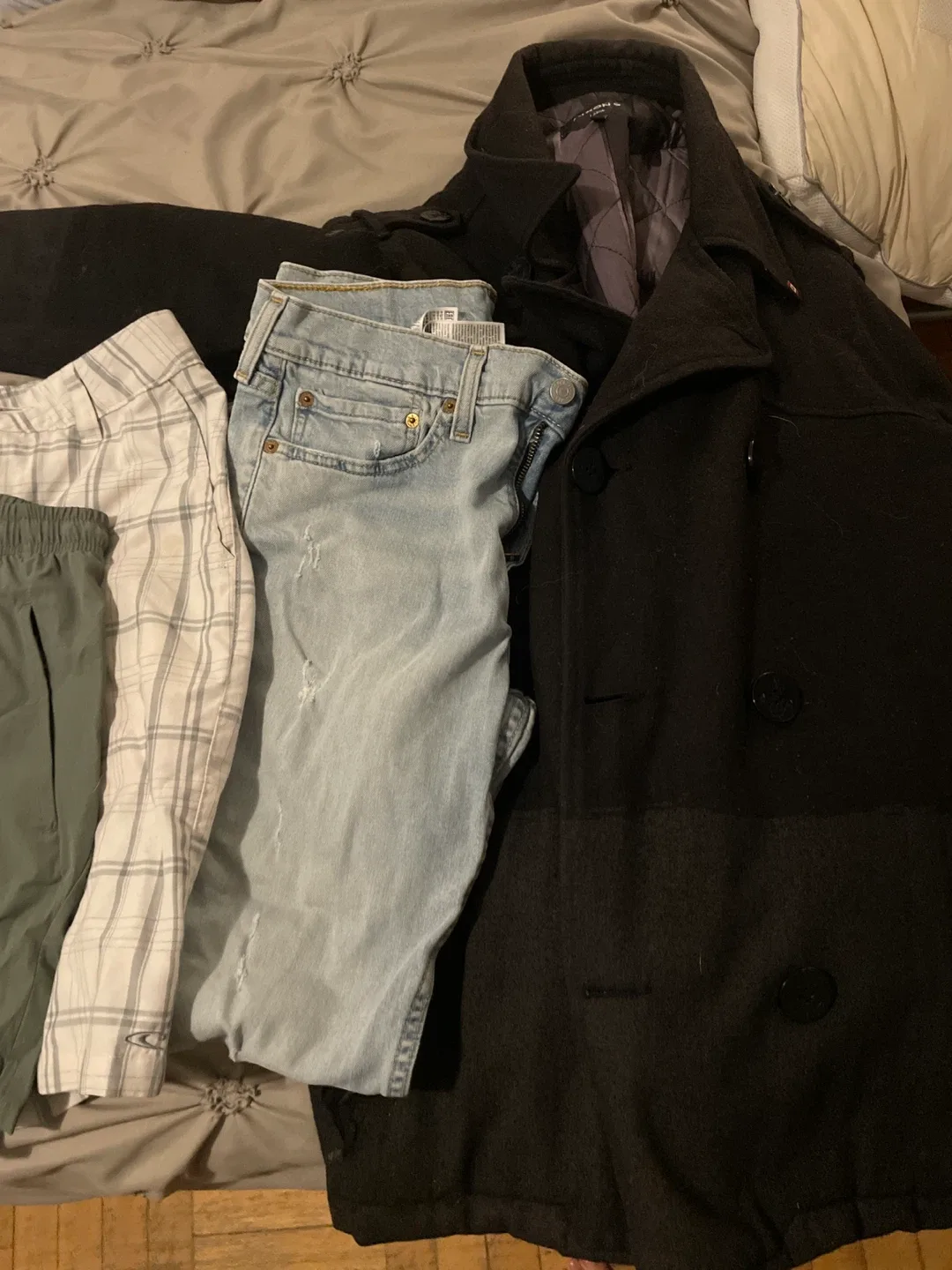 Men's Clothing Bundle - Jeans, Shorts, Shirts, Coat image indicator(2)