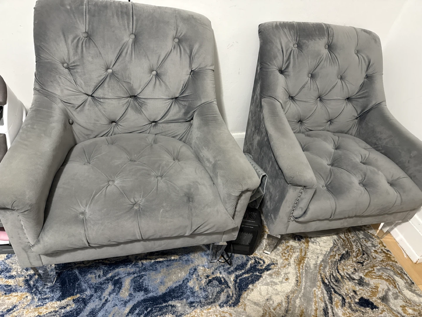 Gray Velvet Accent Chair - photo 2