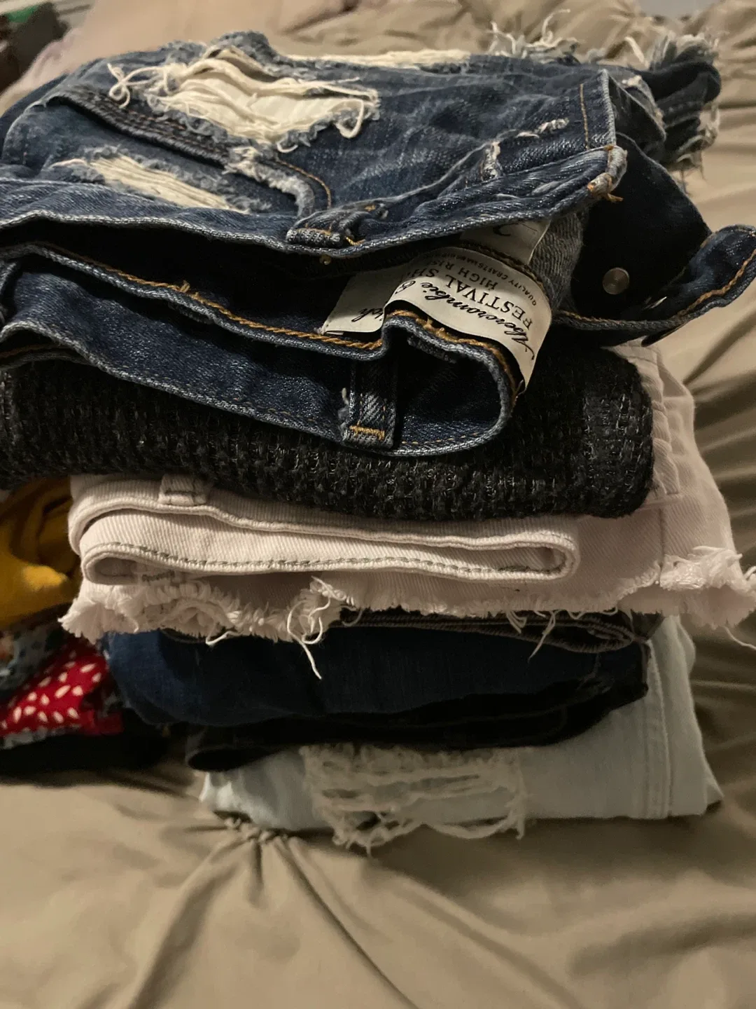 Mixed Lot Women's Clothing - Variety of Styles image indicator(2)