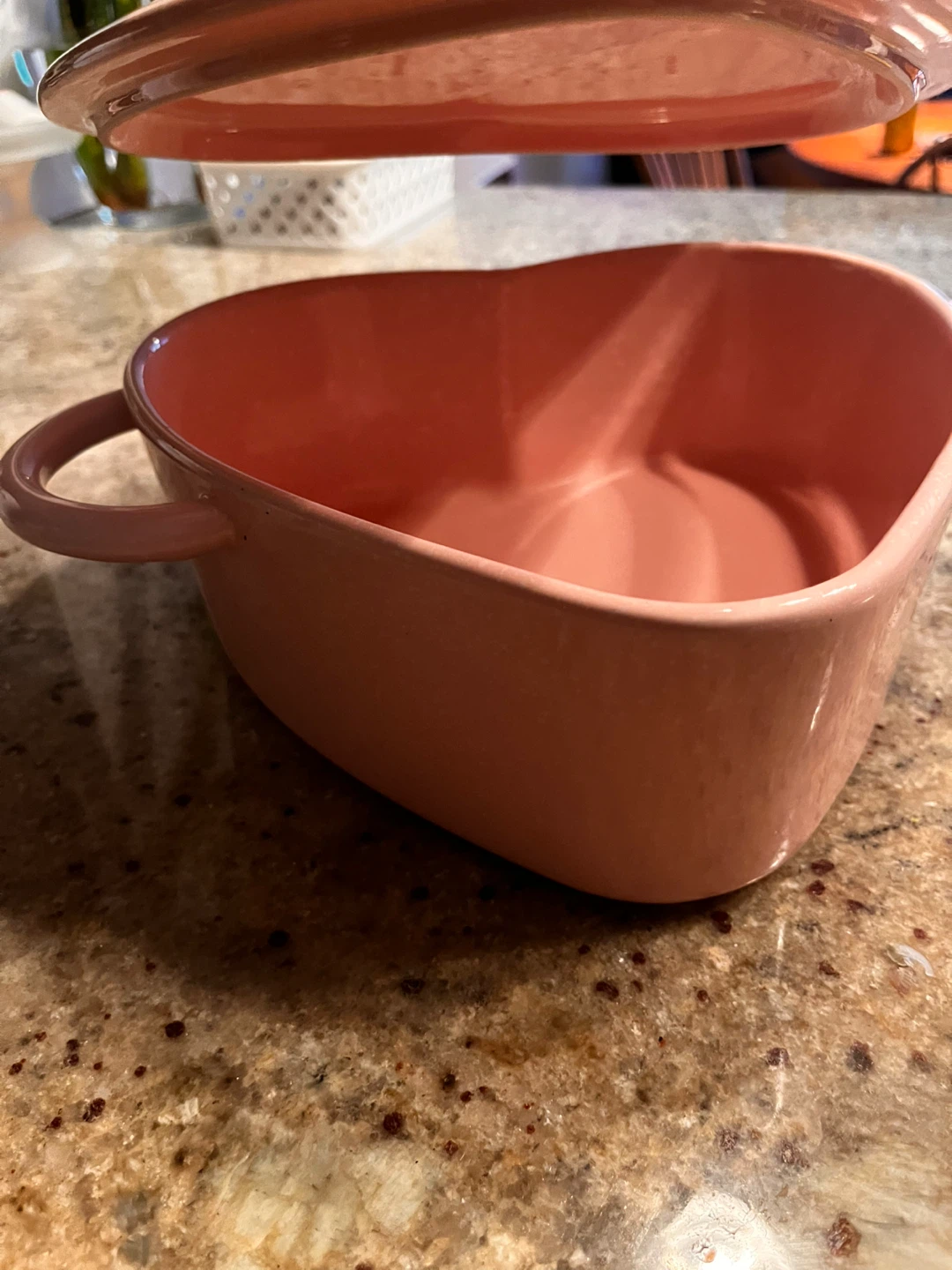 Heart-Shaped Casserole Dish with Lid - photo 3