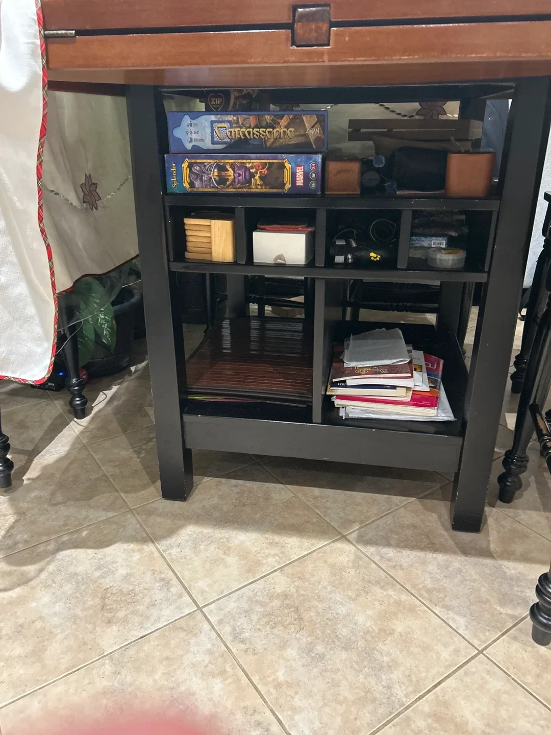 Dining Table with 6 Chairs image indicator(4)