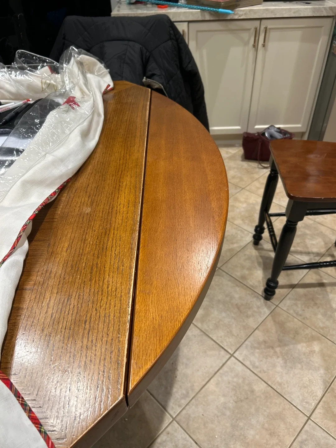 Dining Table with 6 Chairs image indicator(5)