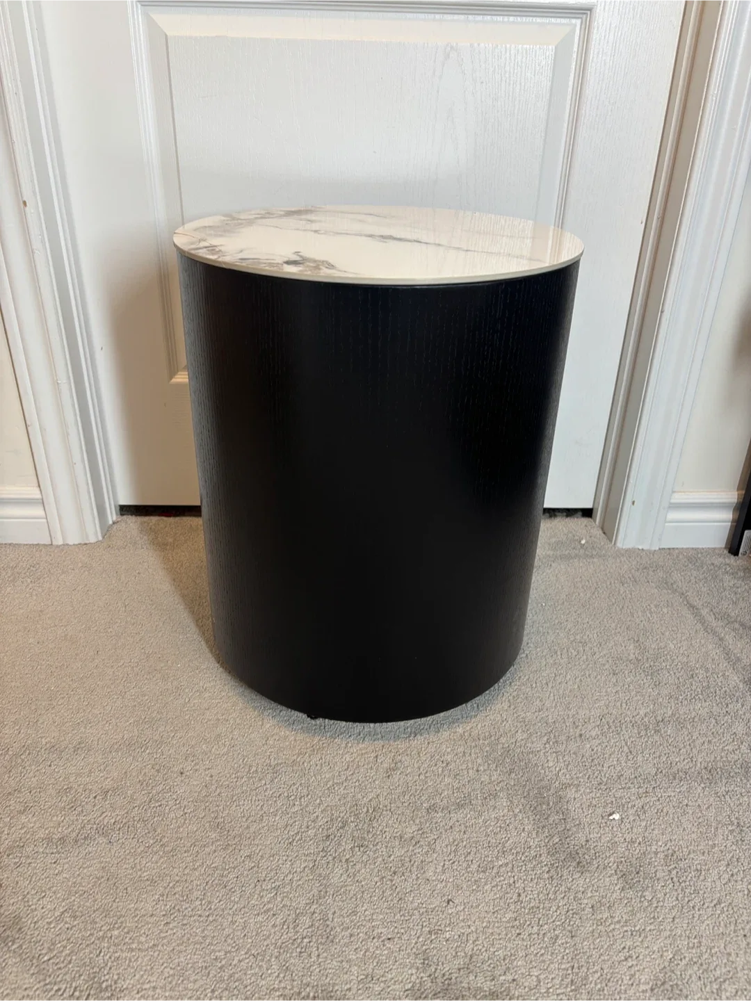 Black Side Table with Marble Top image indicator(2)