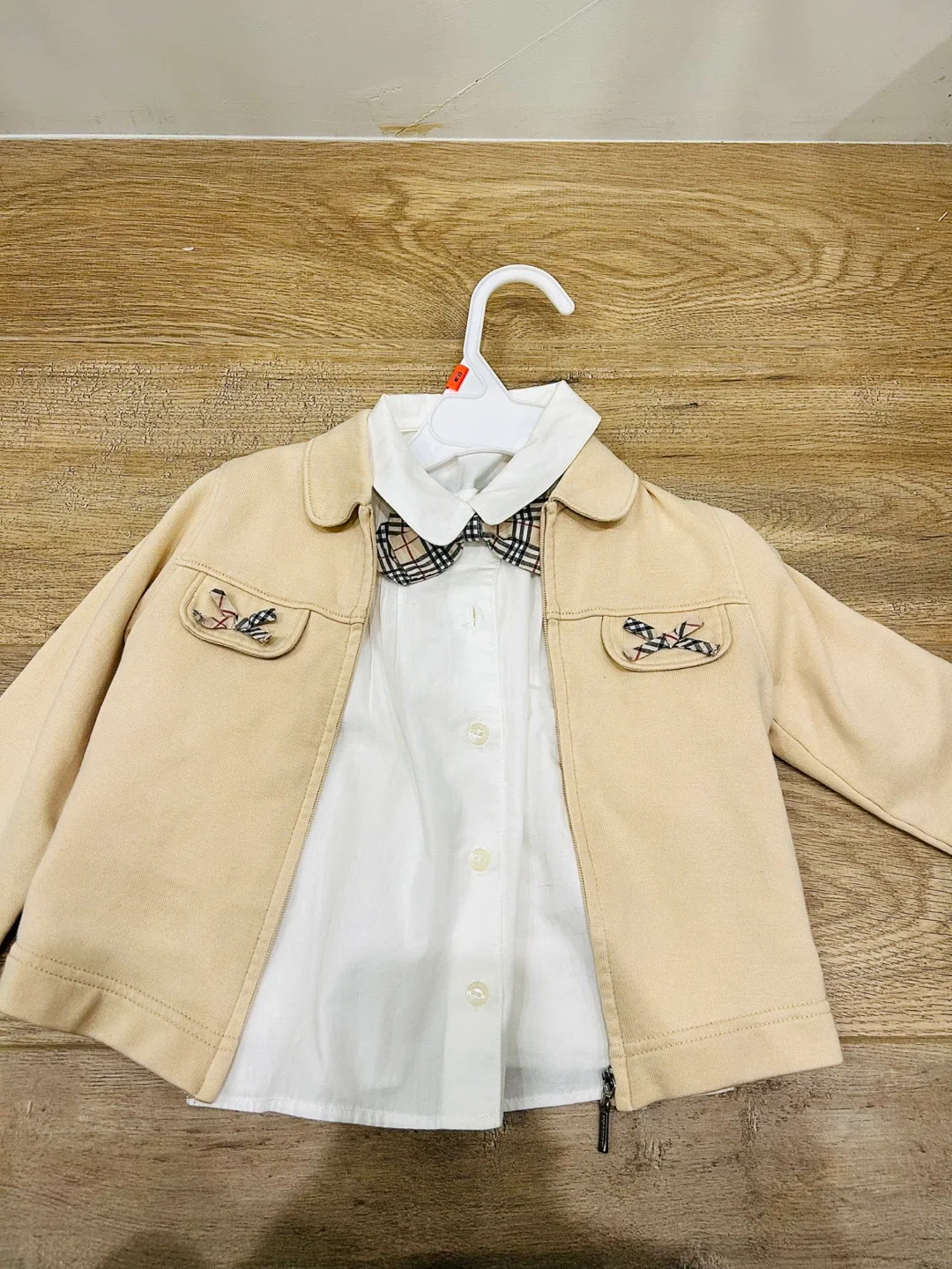 Burberry Kids White Shirt w/ Bow - Size 80cm