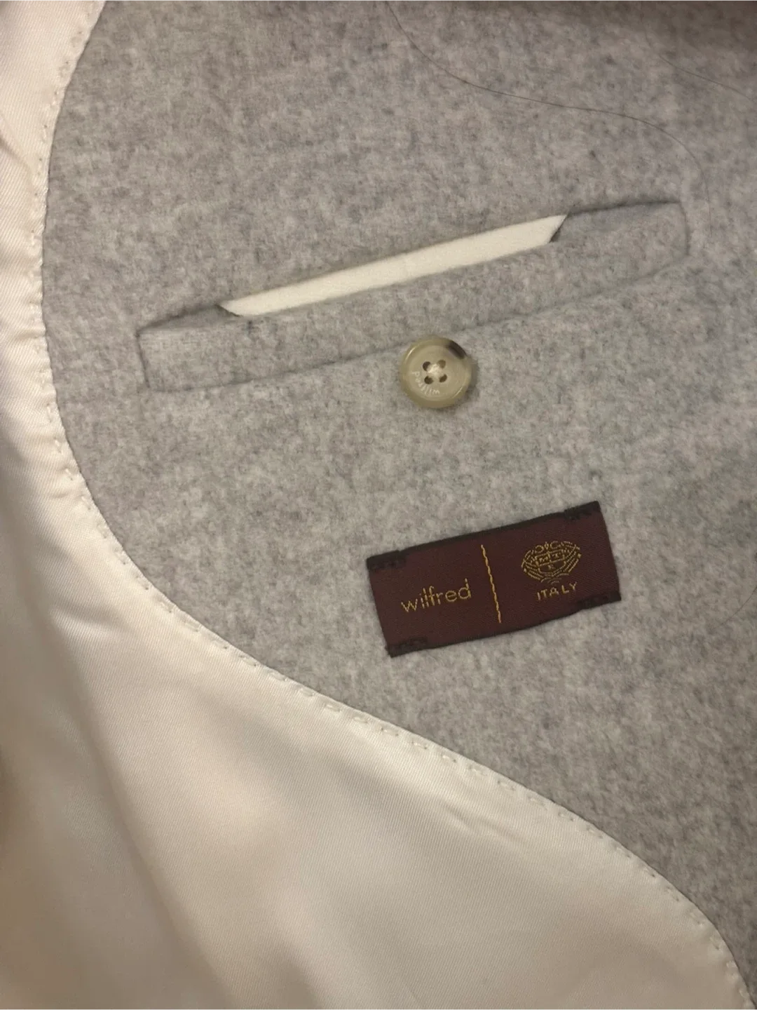 LIKE NEW Aritzia Wilfred Grey Wool Blend Coat - Size XS image indicator(3)