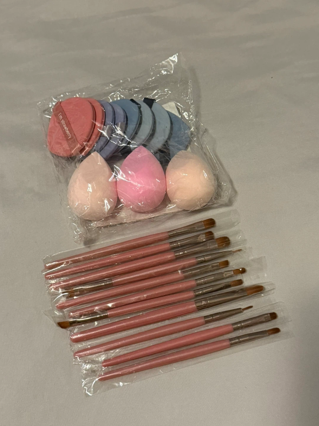 Makeup Sponges & Brush Set - New