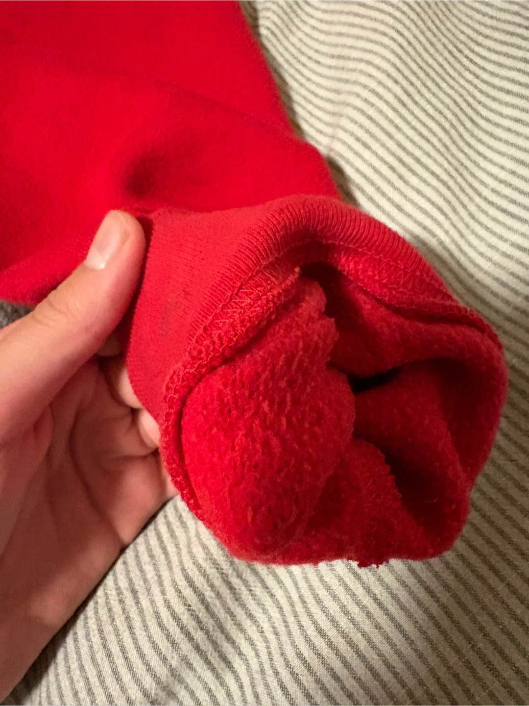 Ralph Lauren Red Hoodie - Size M (10-12) image indicator(7)