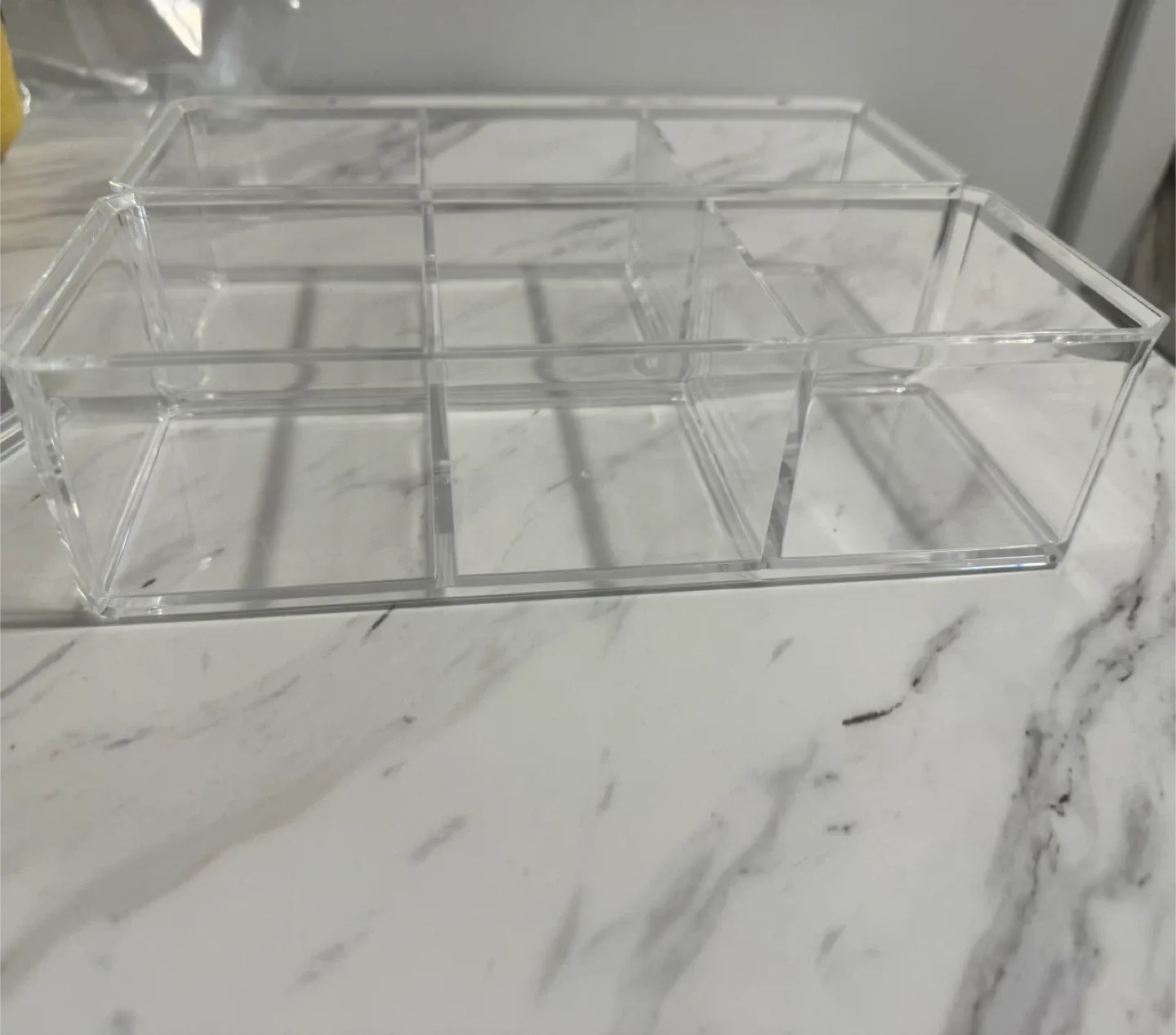 Clear Acrylic Makeup Organizer image indicator(2)