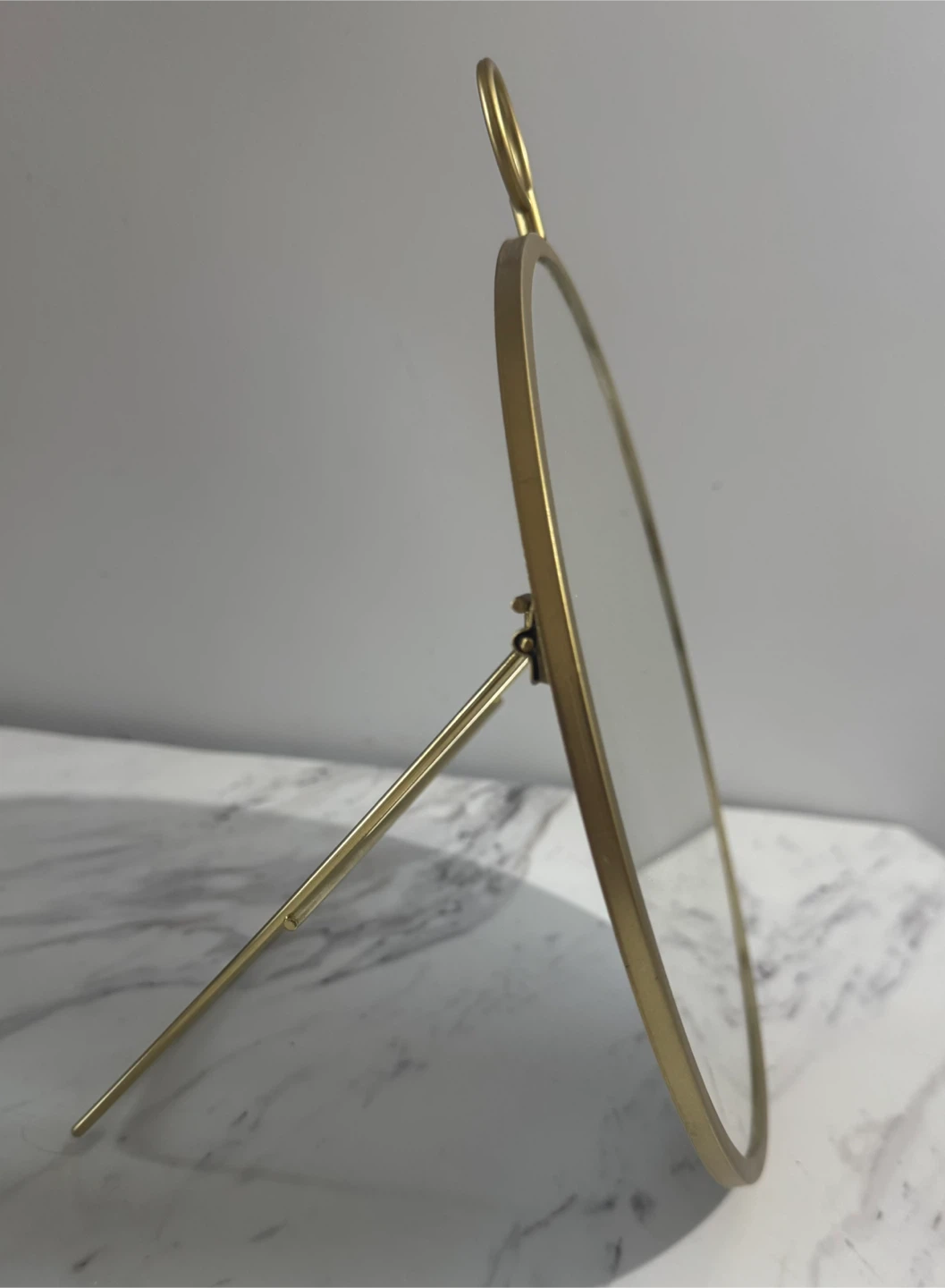 Gold Round Mirror with Stand - photo 3