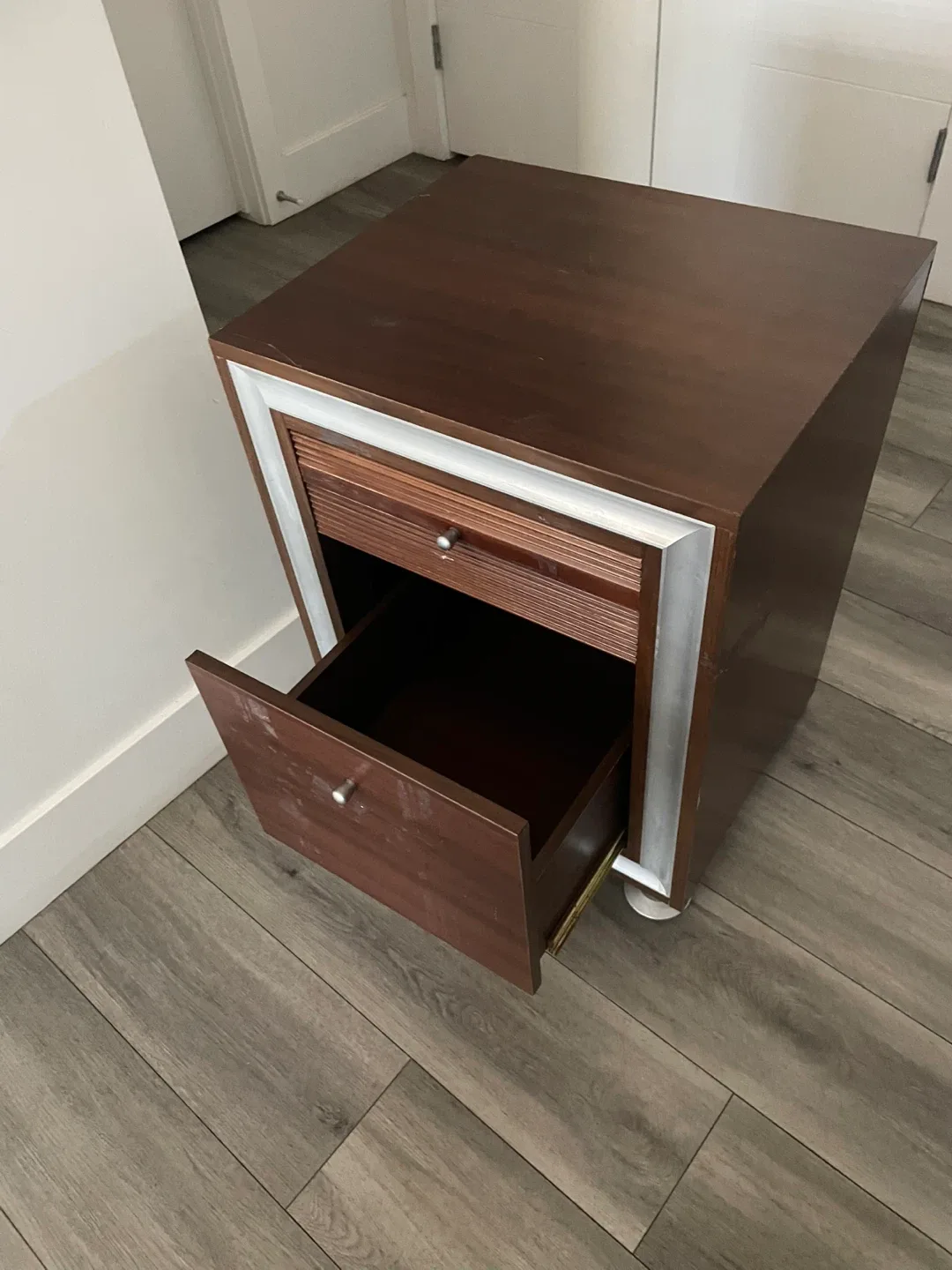 Bedside Drawer image indicator(5)