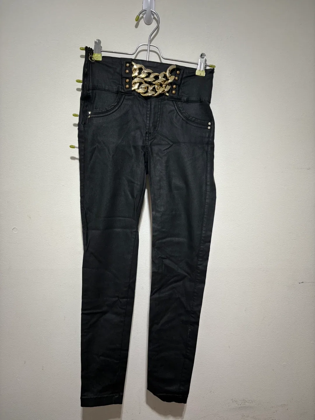 Imperial Black Pants with Gold Chain COLOMBIAN JEANS image indicator(2)