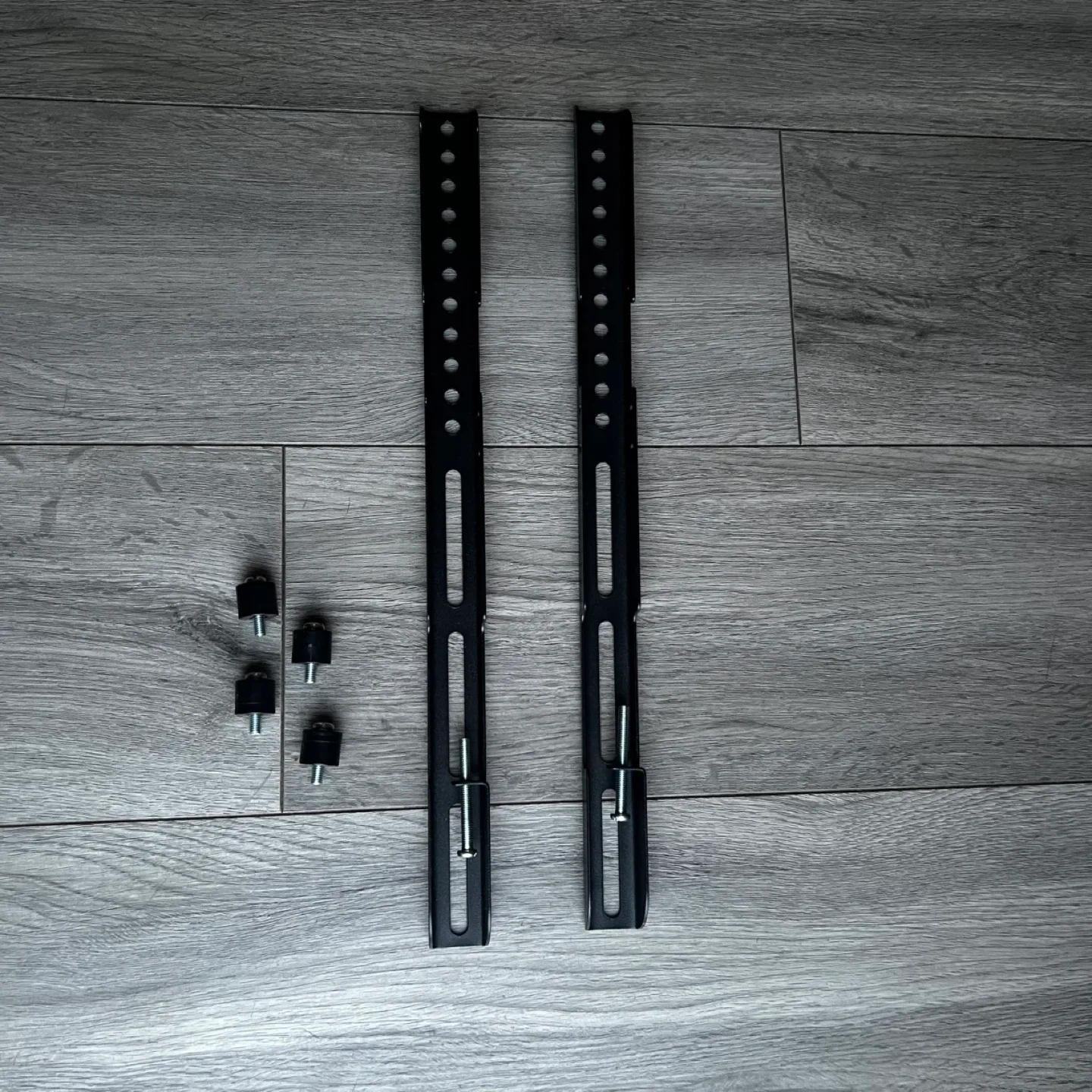 TV Wall Mount Rails image indicator(3)