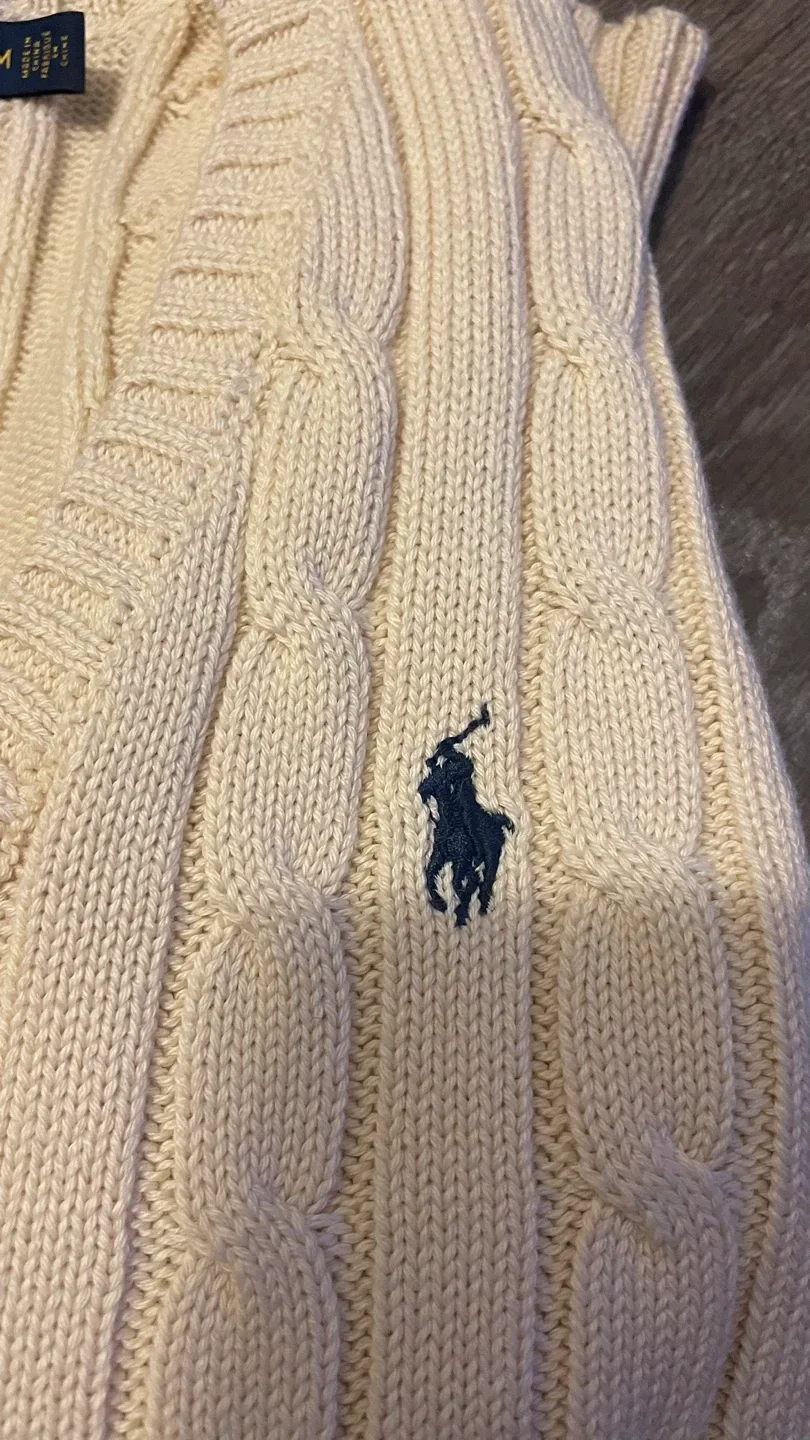 Ralph Lauren Polo Cream Cable Knit Sweater - Size M image indicator(2)