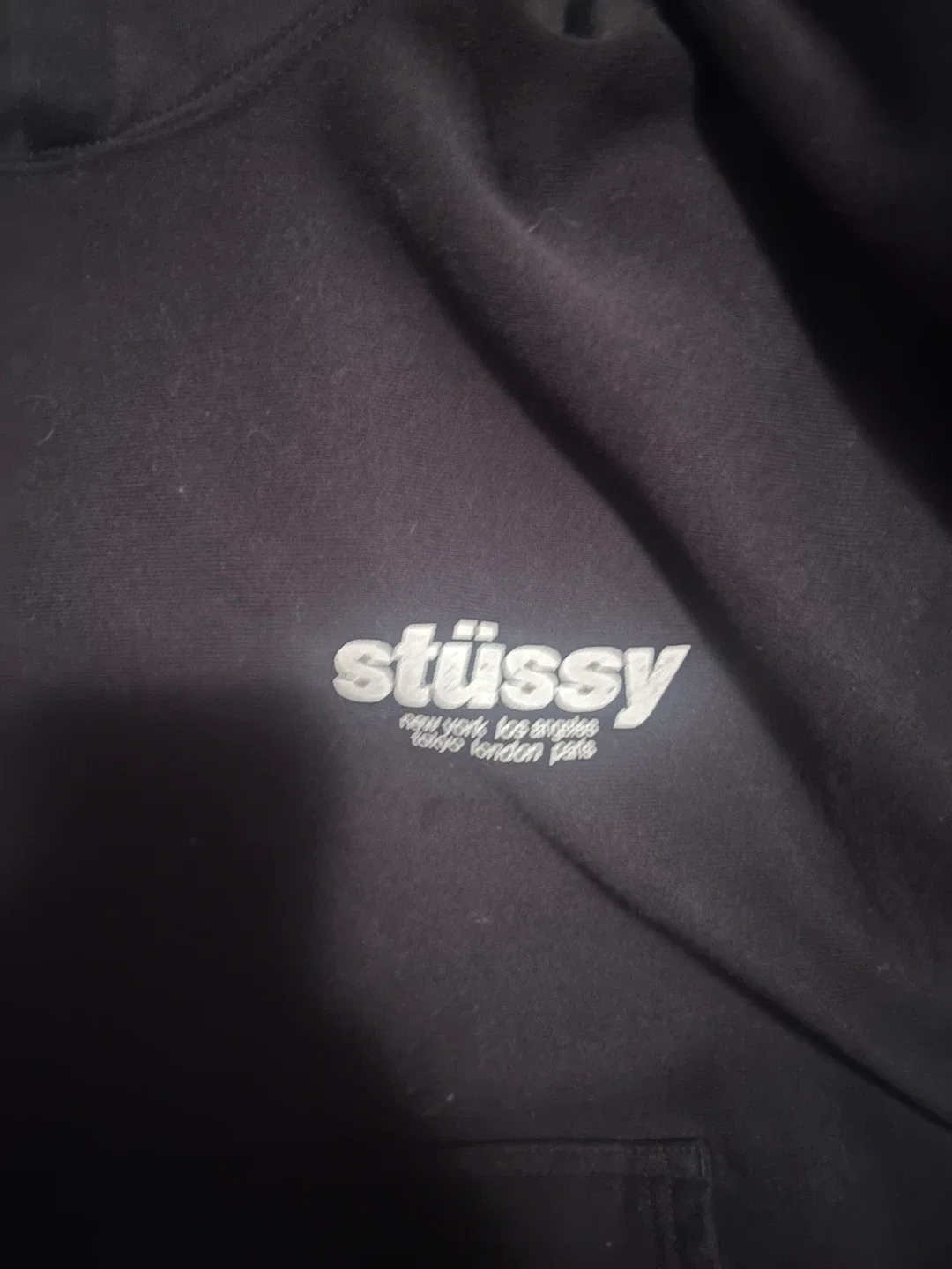 Stüssy Black Hoodie - Size XL image indicator(3)