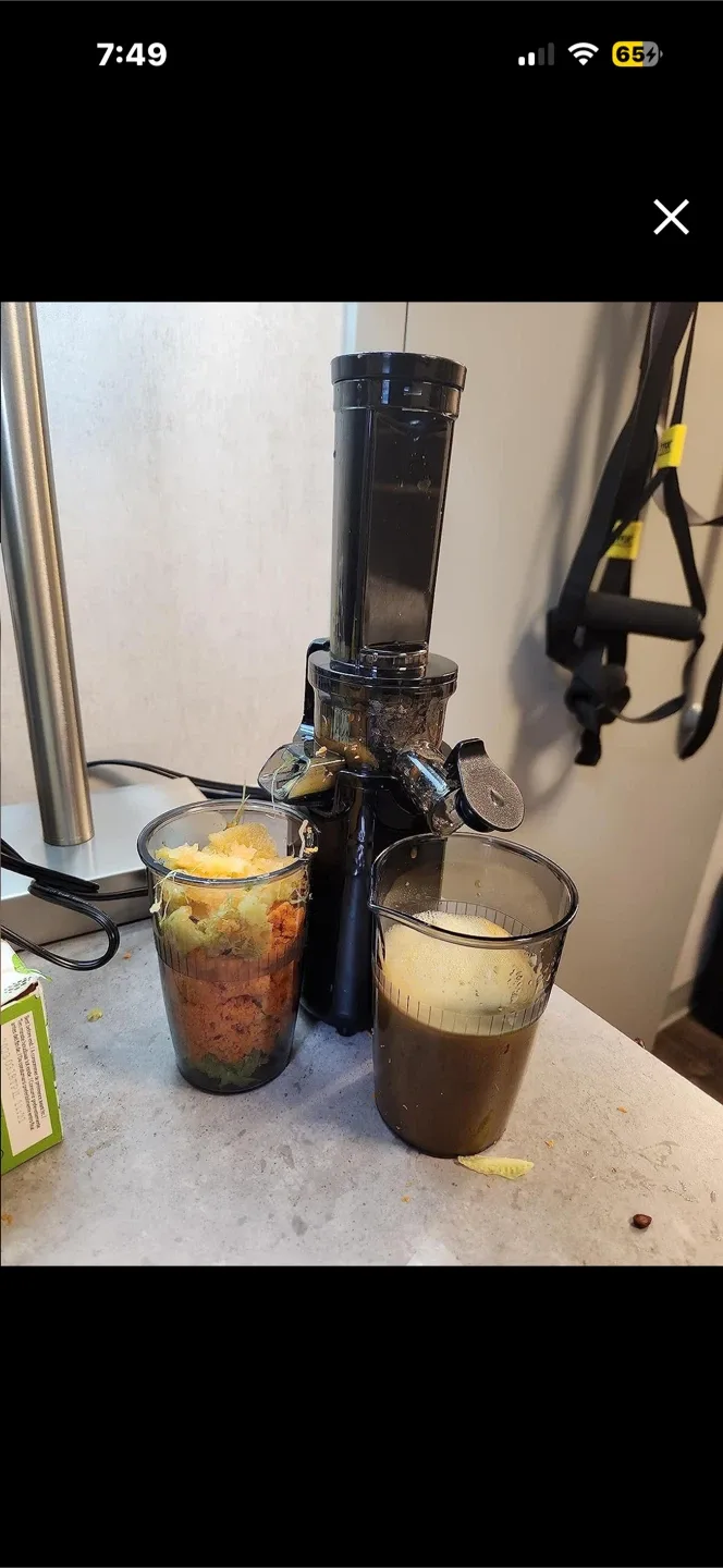 Elite Gourmet Compact Slow Juicer - Black image indicator(2)