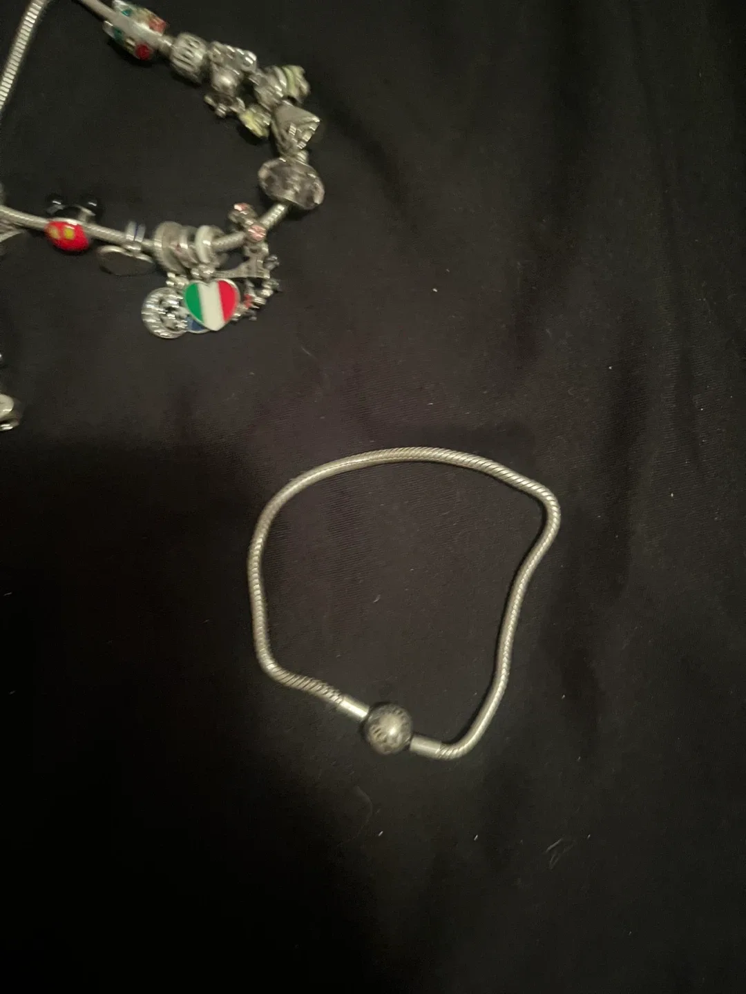 Pandora Charm Bracelet image indicator(3)