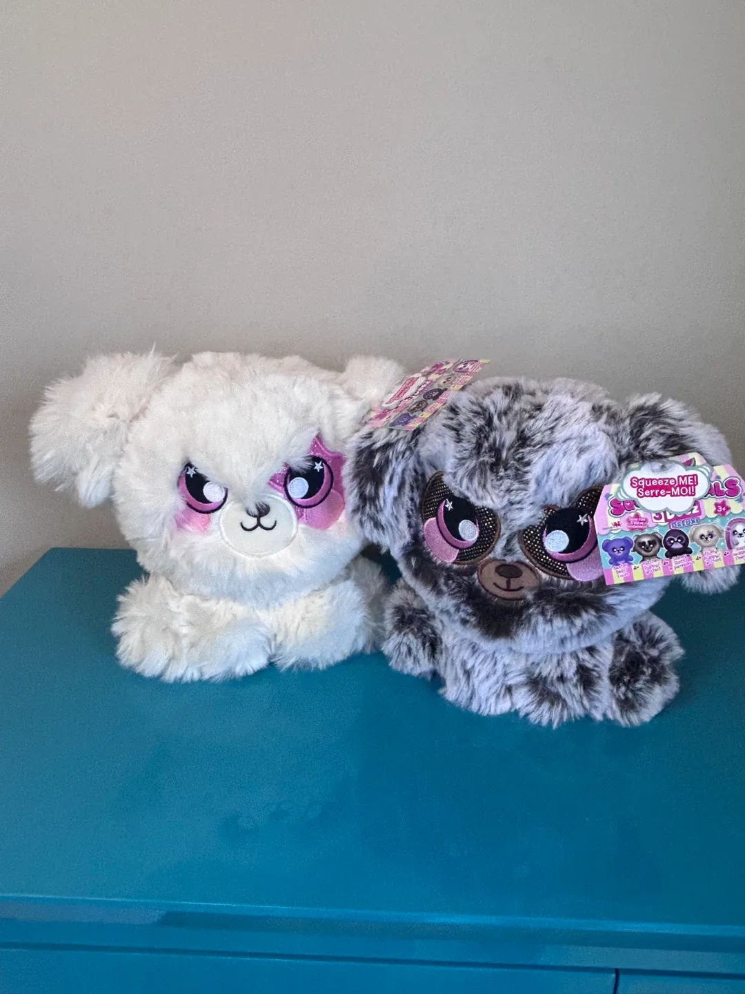 🐶 RARE NEW Squeezamals Deluxe Scented Plushies