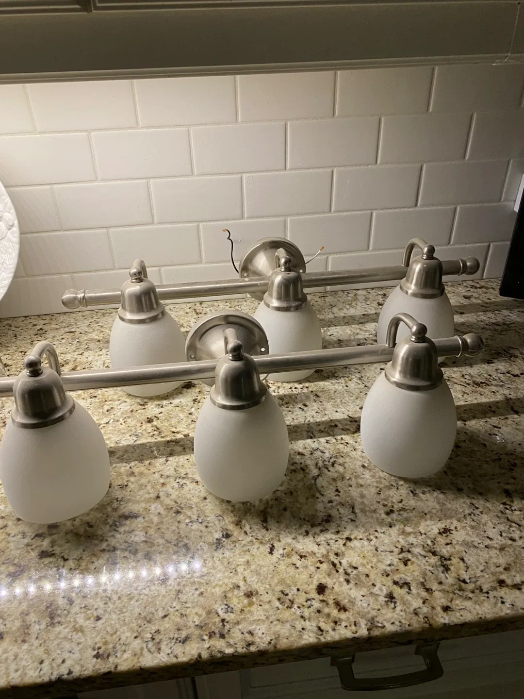 Bathroom Vanity Light Fixture - 3 Bulbs