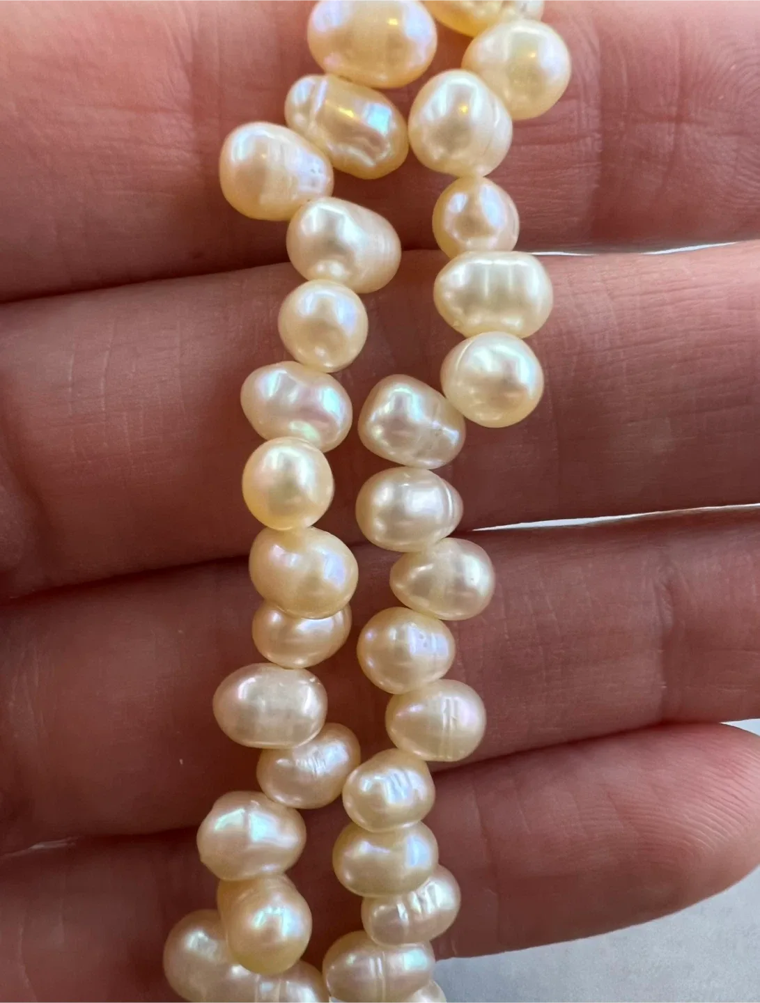 Vintage Pearl Bracelet image indicator(4)