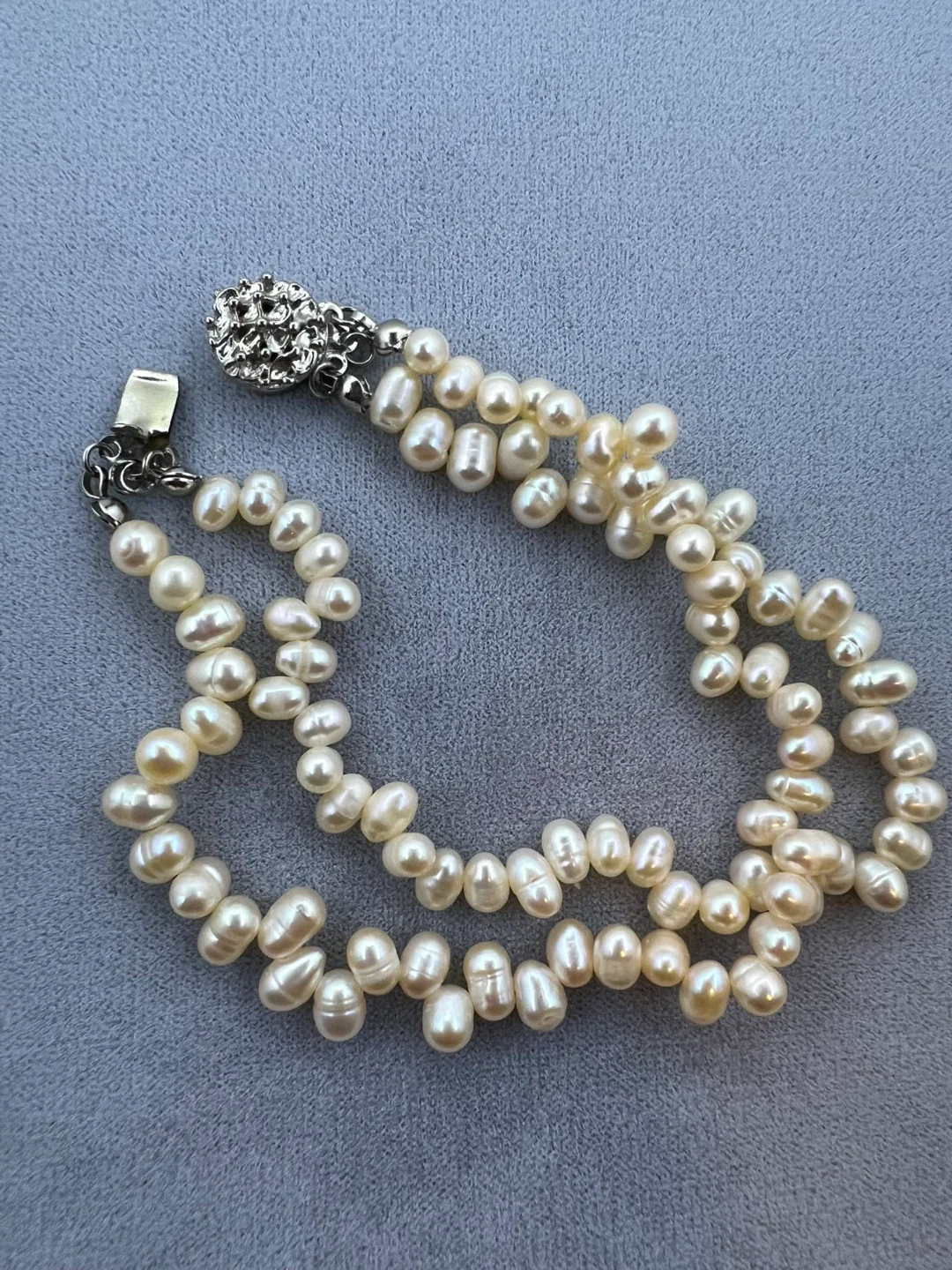 Vintage Pearl Bracelet image indicator(5)