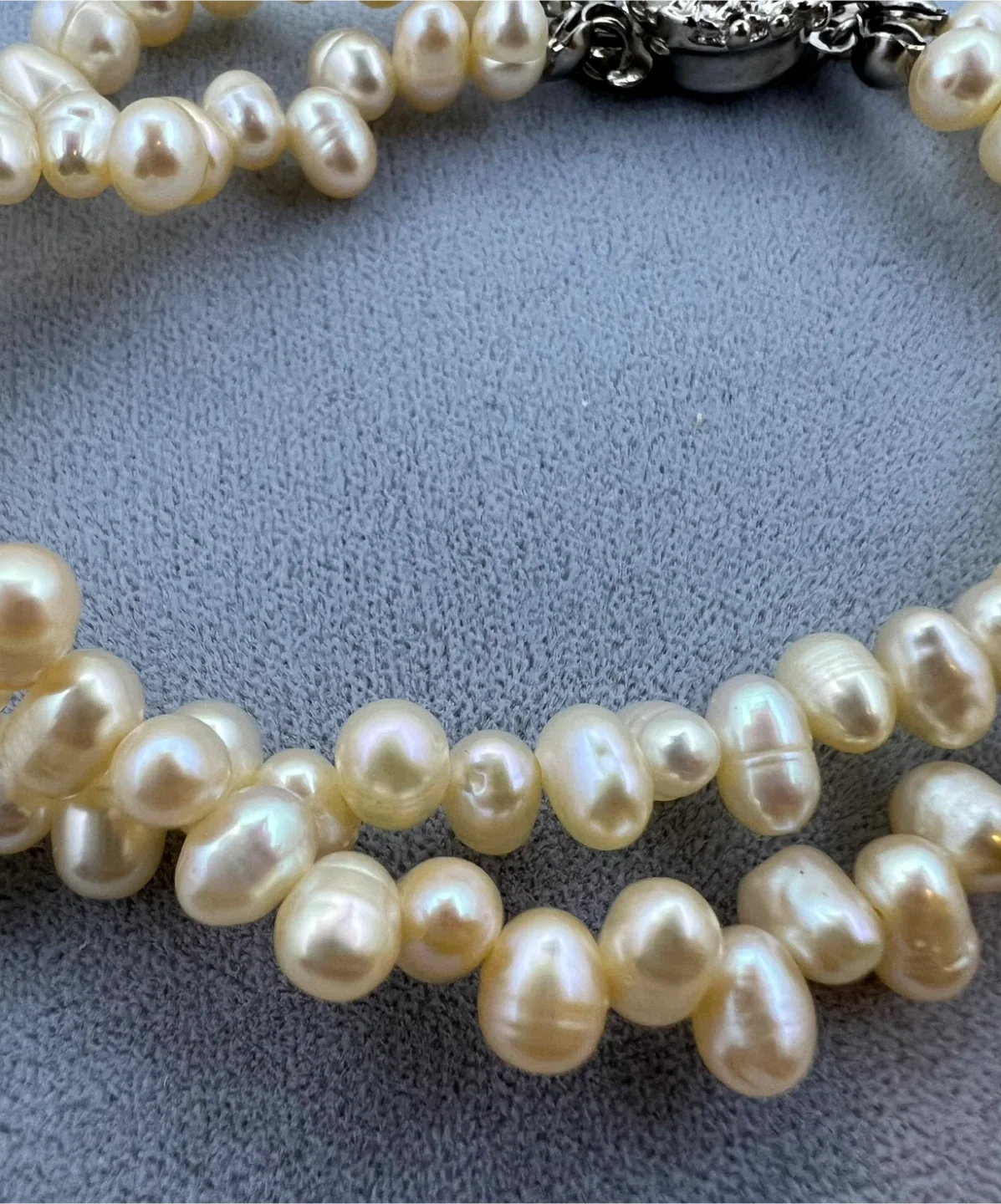 Vintage Pearl Bracelet image indicator(3)