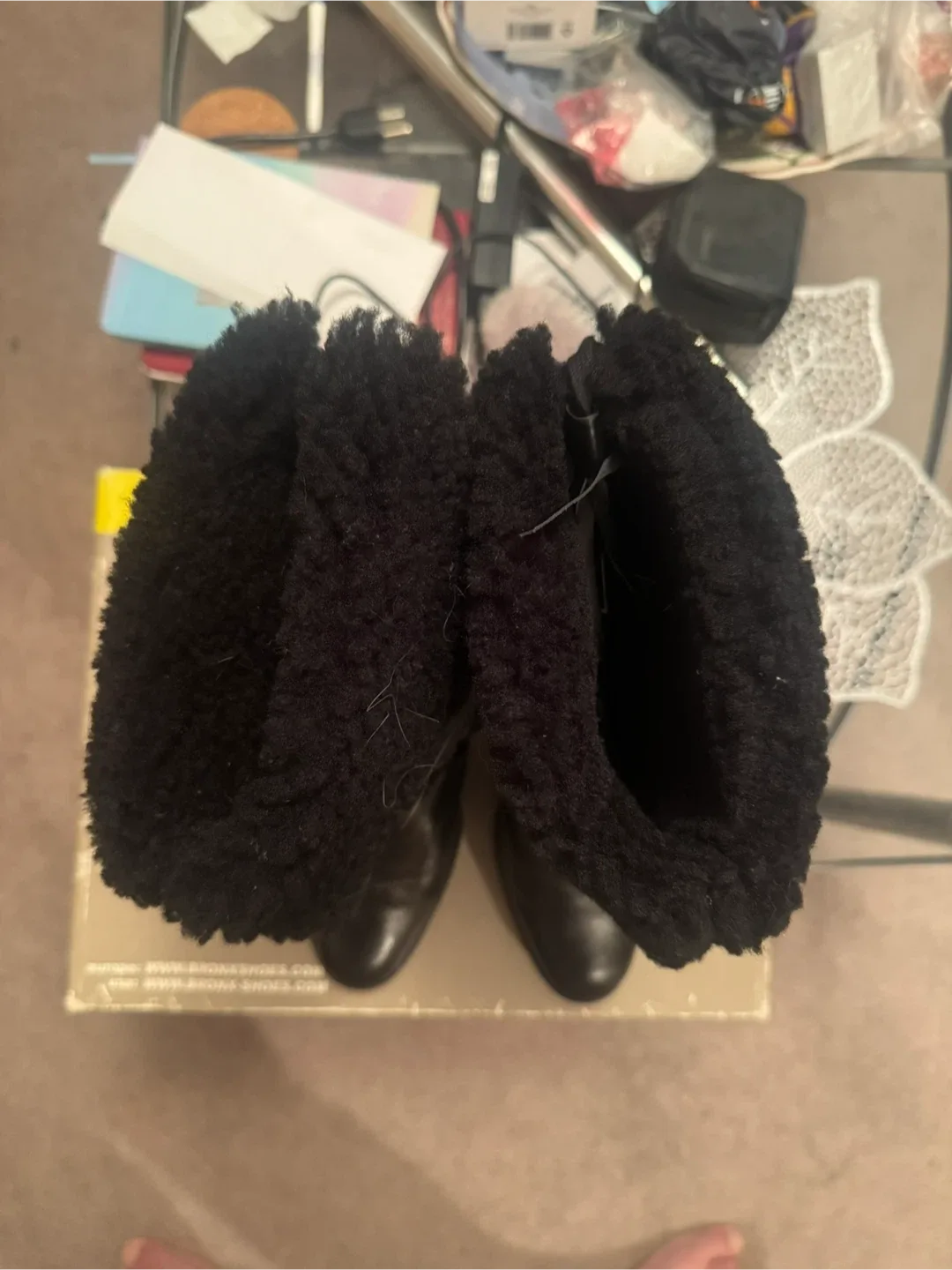 Peter Kaiser Black Leather Heeled Boots - Size 8.5 US. image indicator(6)