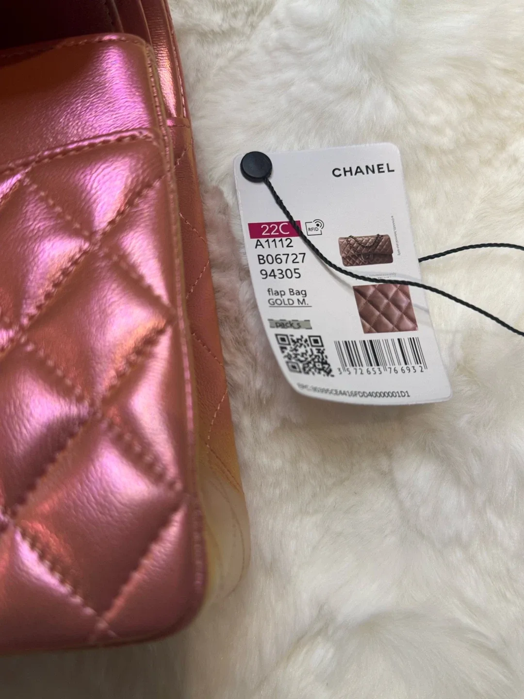 Chanel inspired 22C A1112 Flap Bag - Gold Medium image indicator(3)