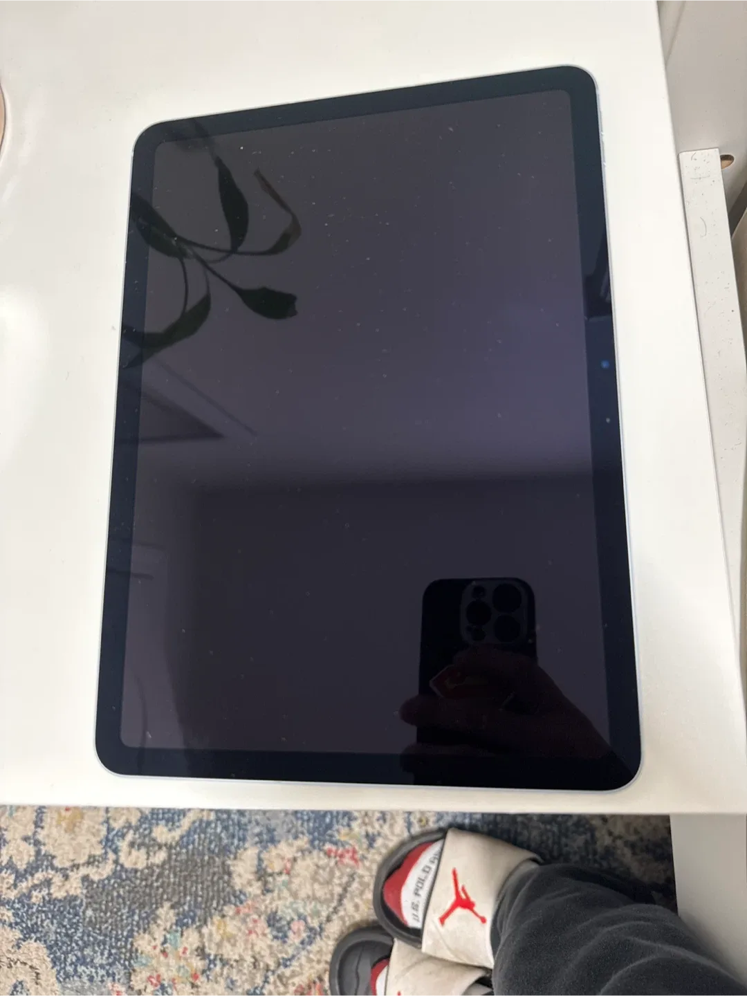 Apple iPad Air 11-inch M3 Chip Blue image indicator(3)