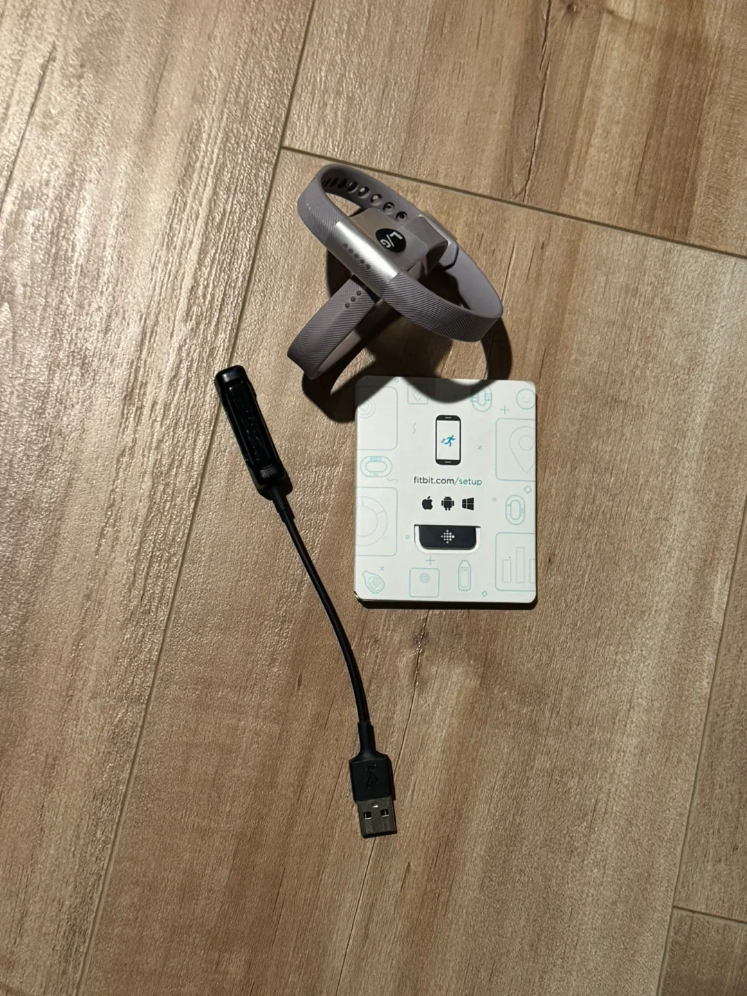 Fitbit Luxe Fitness Tracker - Size L/G