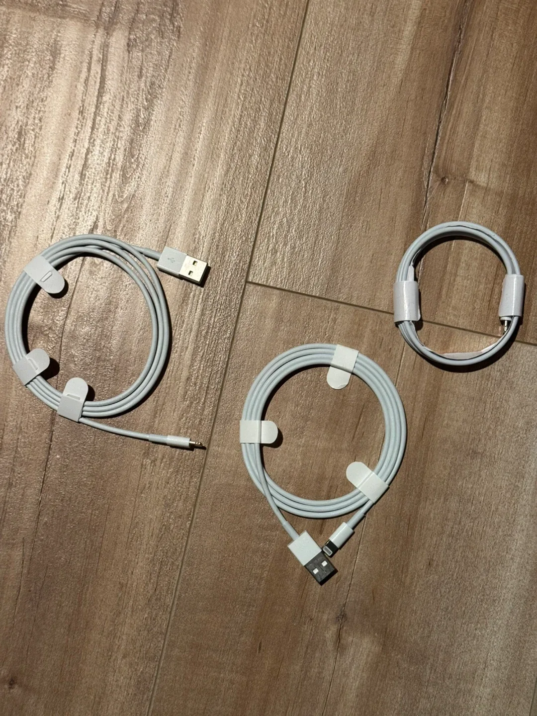 Apple Lightning & Audio Cables - New