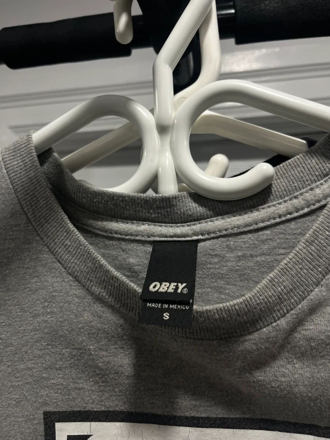 Obey T-Shirts - Black & Grey, Size S image indicator(6)