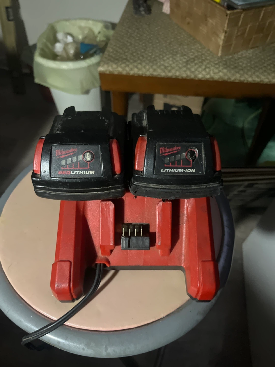 Milwaukee M18 2 Batteries & Charger - photo 3