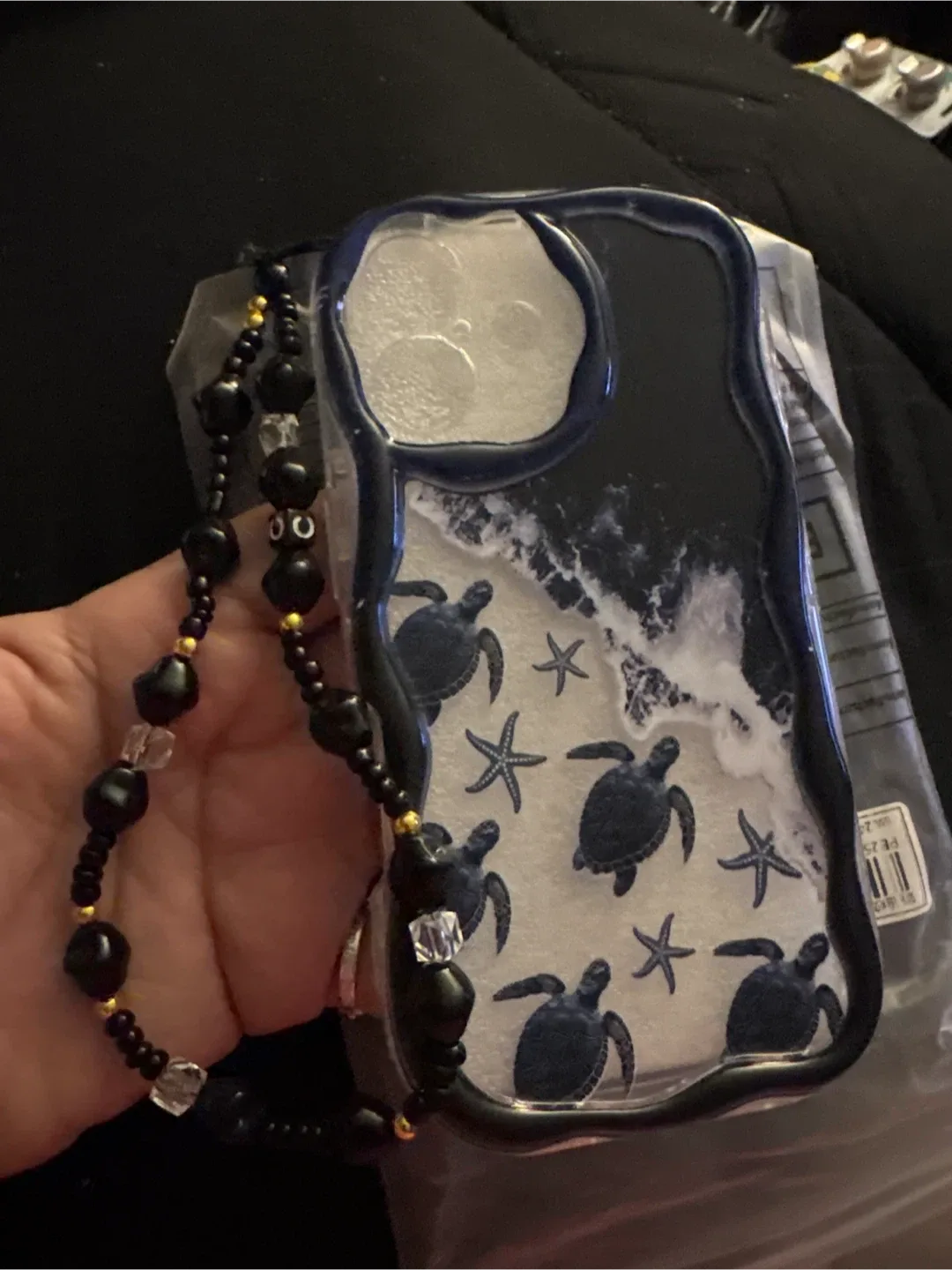 iPhone 16 Phone Case with Turtle Design image indicator(4)