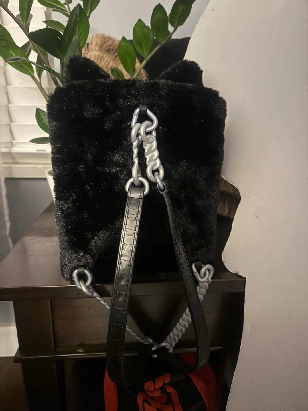 Black Cat Plush Backpack image indicator(2)