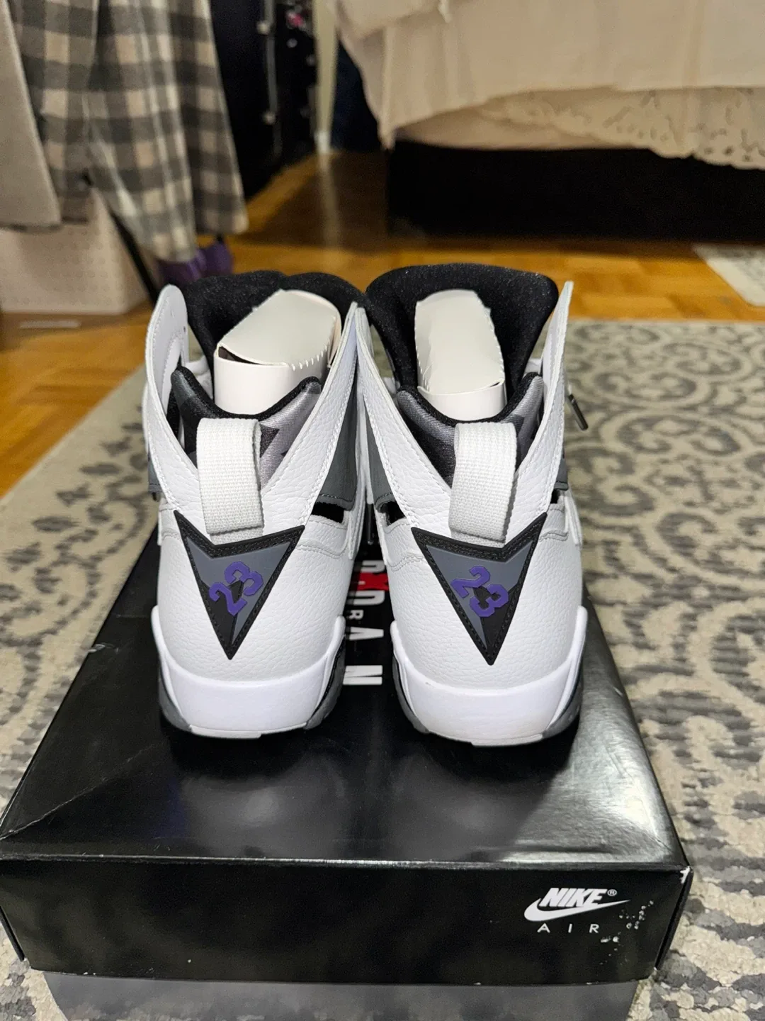 Air Jordan 7 Retro Flint image indicator(5)
