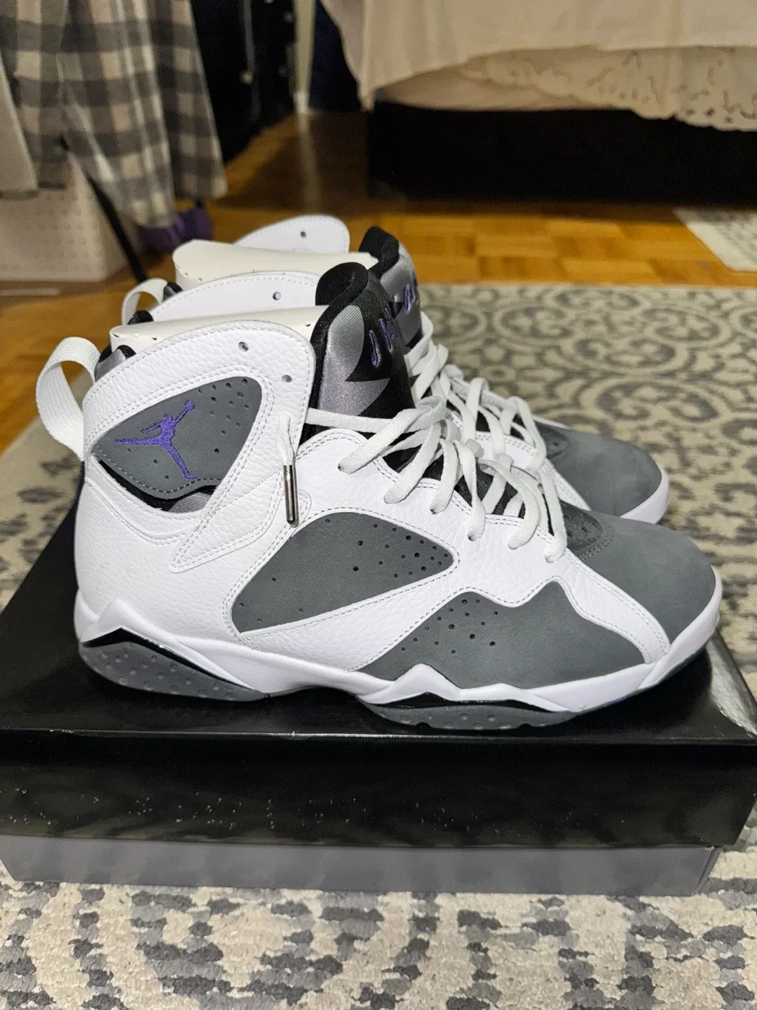 Air Jordan 7 Retro Flint image indicator(3)