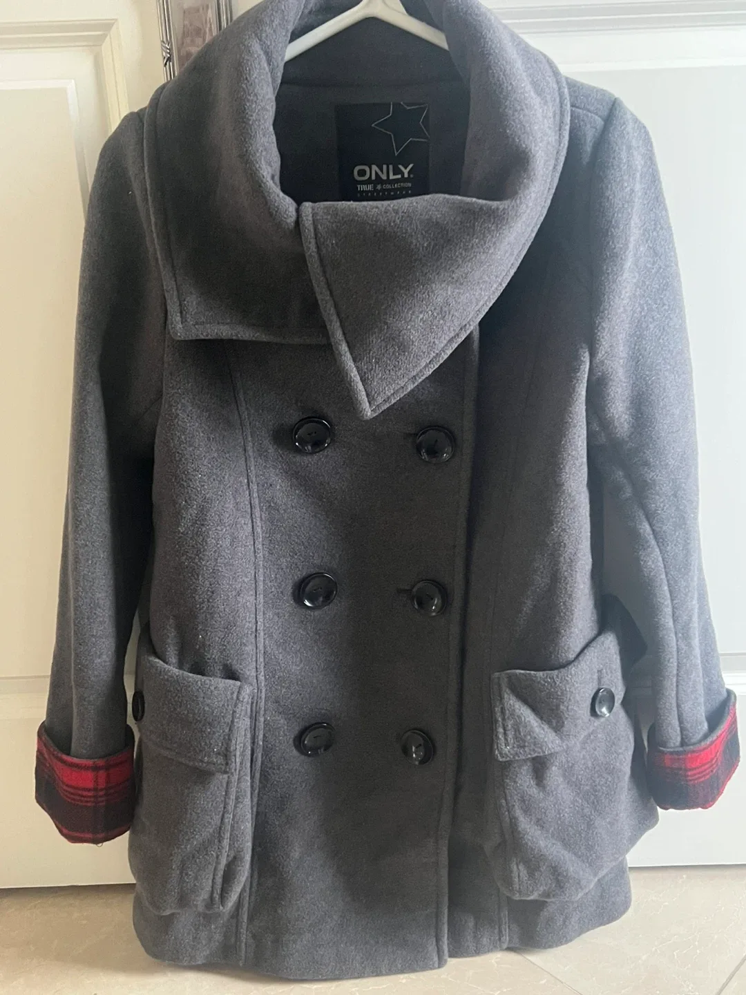 ONLY True Collection Grey Wool Coat Size S image indicator(3)