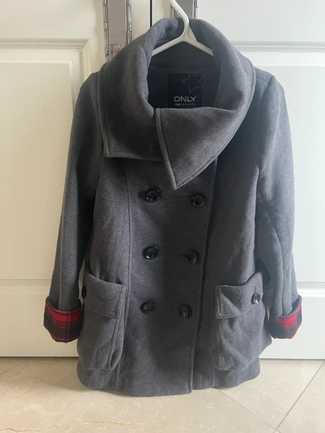 ONLY True Collection Grey Wool Coat Size S image indicator(2)
