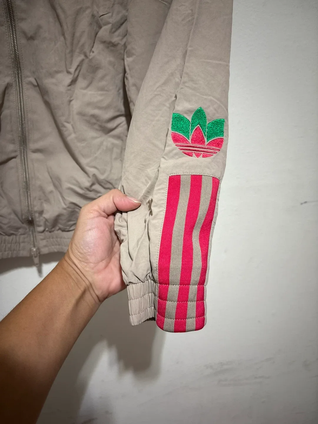 Adidas Jacket Size XS image indicator(2)