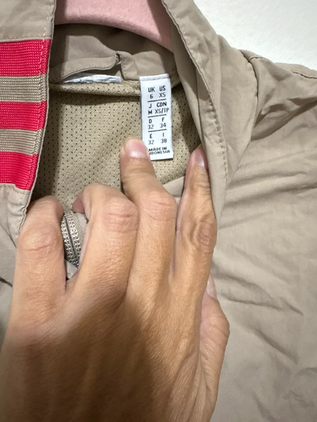 Adidas Jacket Size XS image indicator(4)