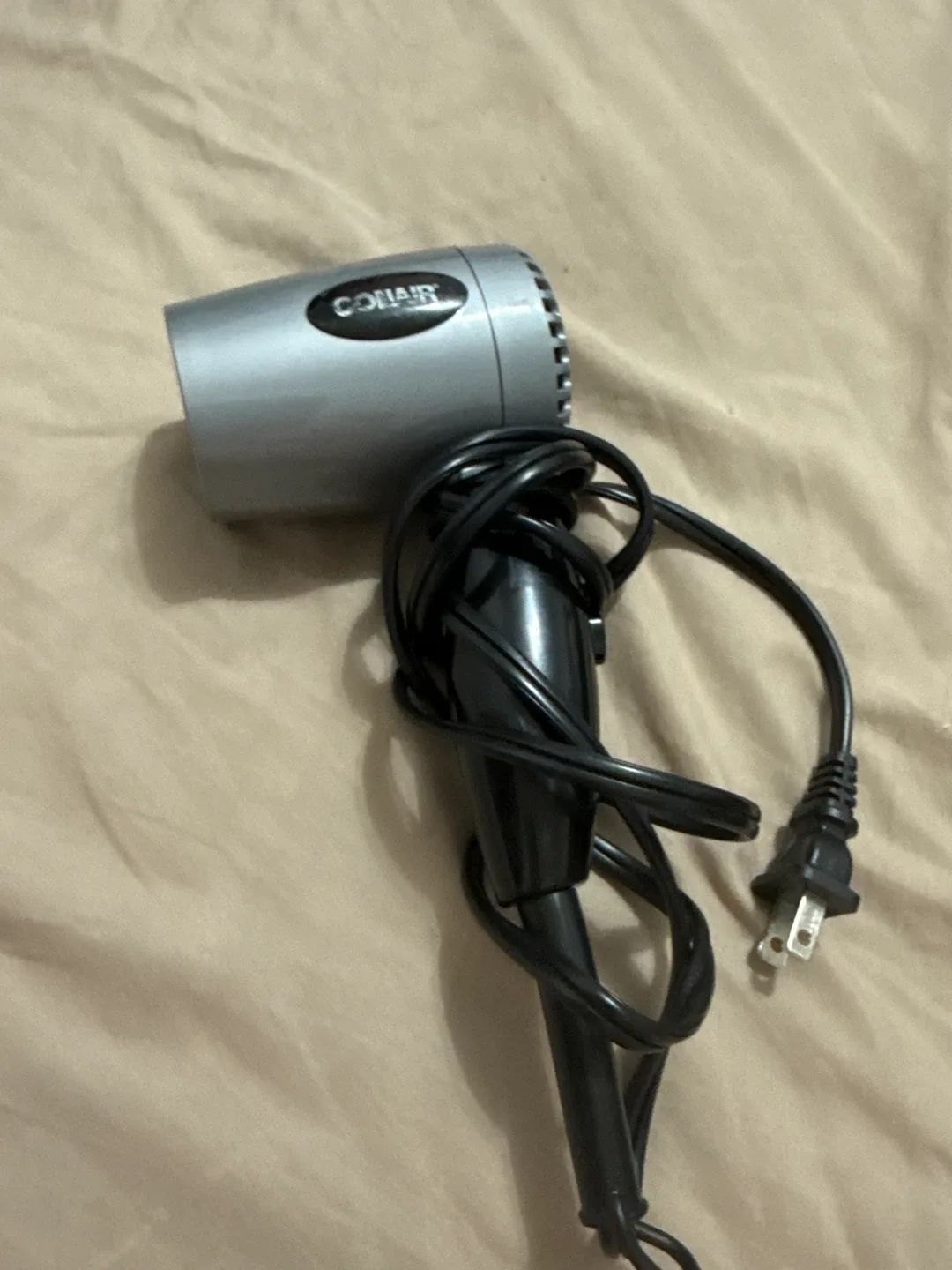 Conair Compact Hair Dryer - Silver image indicator(3)