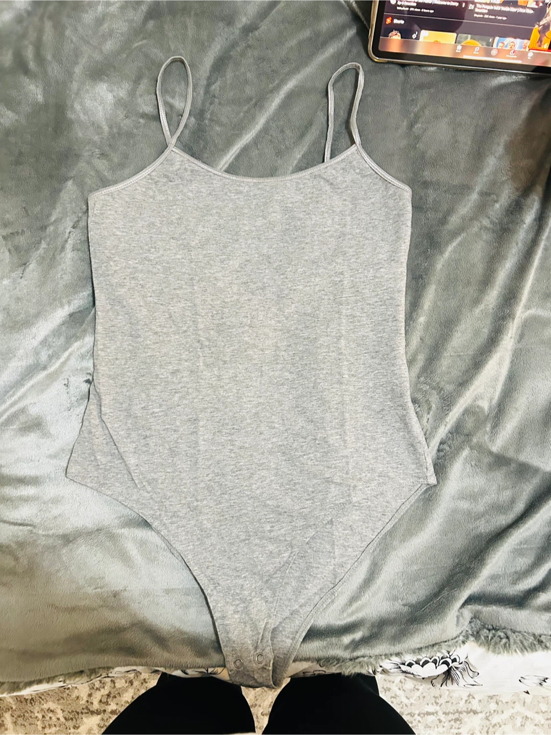 Aeropostale Grey Bodysuit - Size M/M