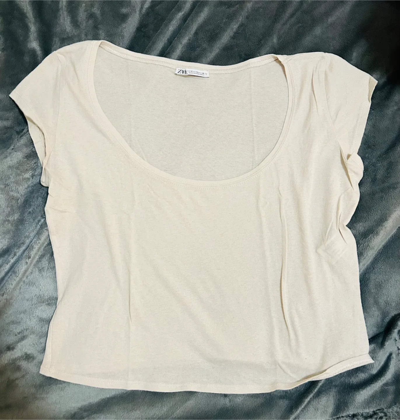 Zara Basic T-Shirt - Size M