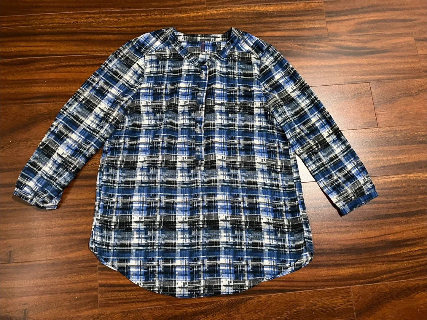 NYDJ women’s extra small blouse, plaid blue, pintuck