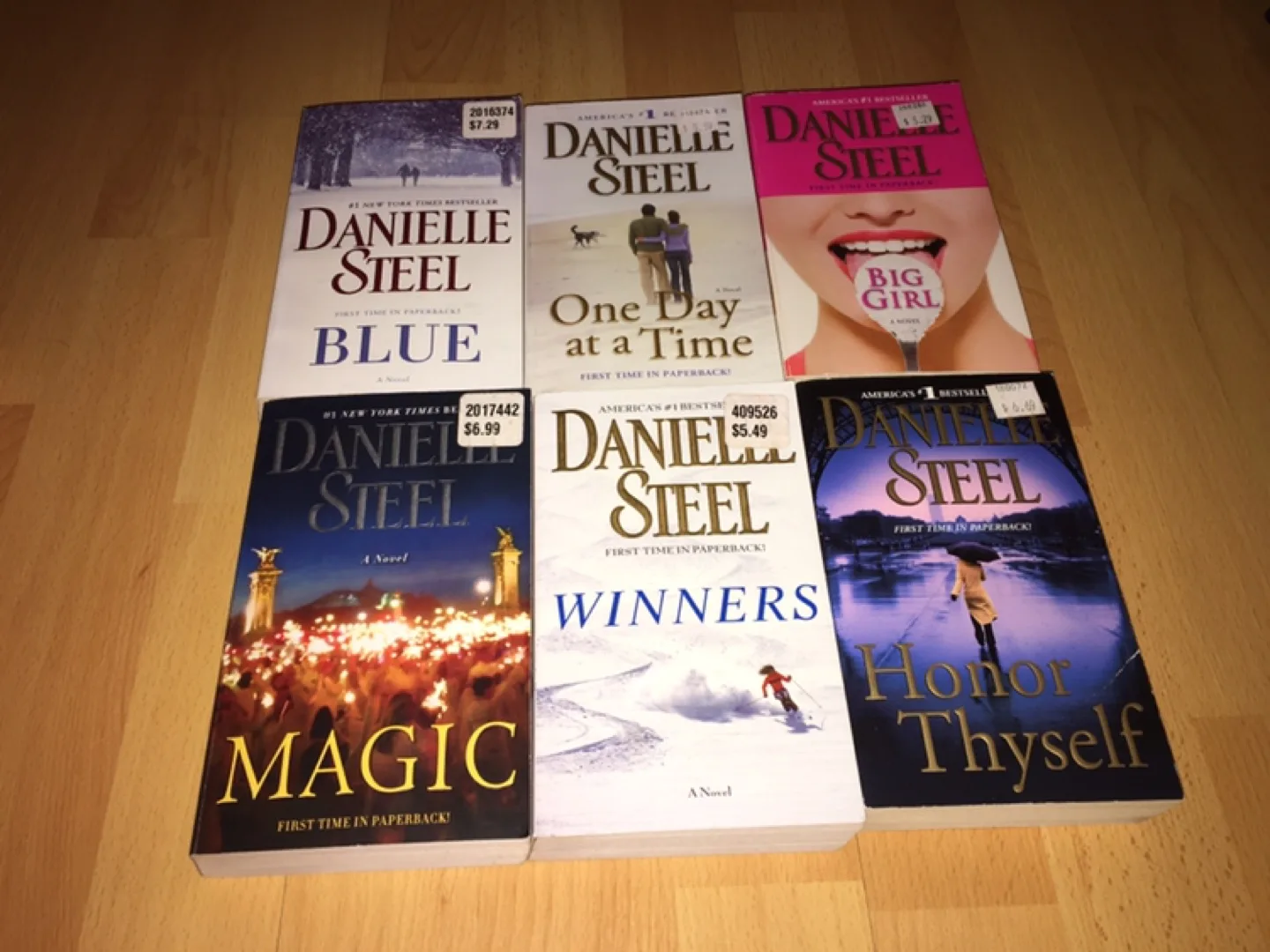 ($3 each, or $12 for all 6 books) Danielle Steel Novels