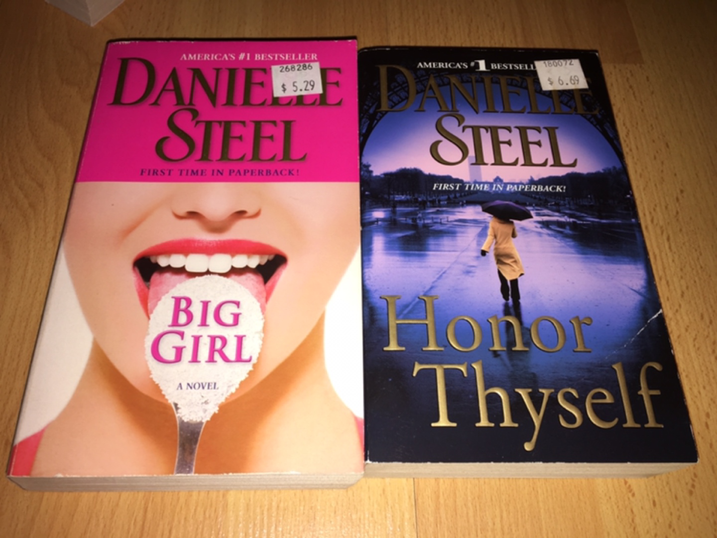 ($3 each, or $12 for all 6 books) Danielle Steel Novels - photo 4