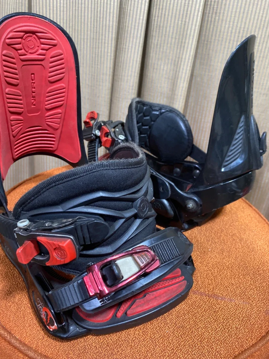 Nitro Snowboard Bindings - Black & Red image indicator(3)