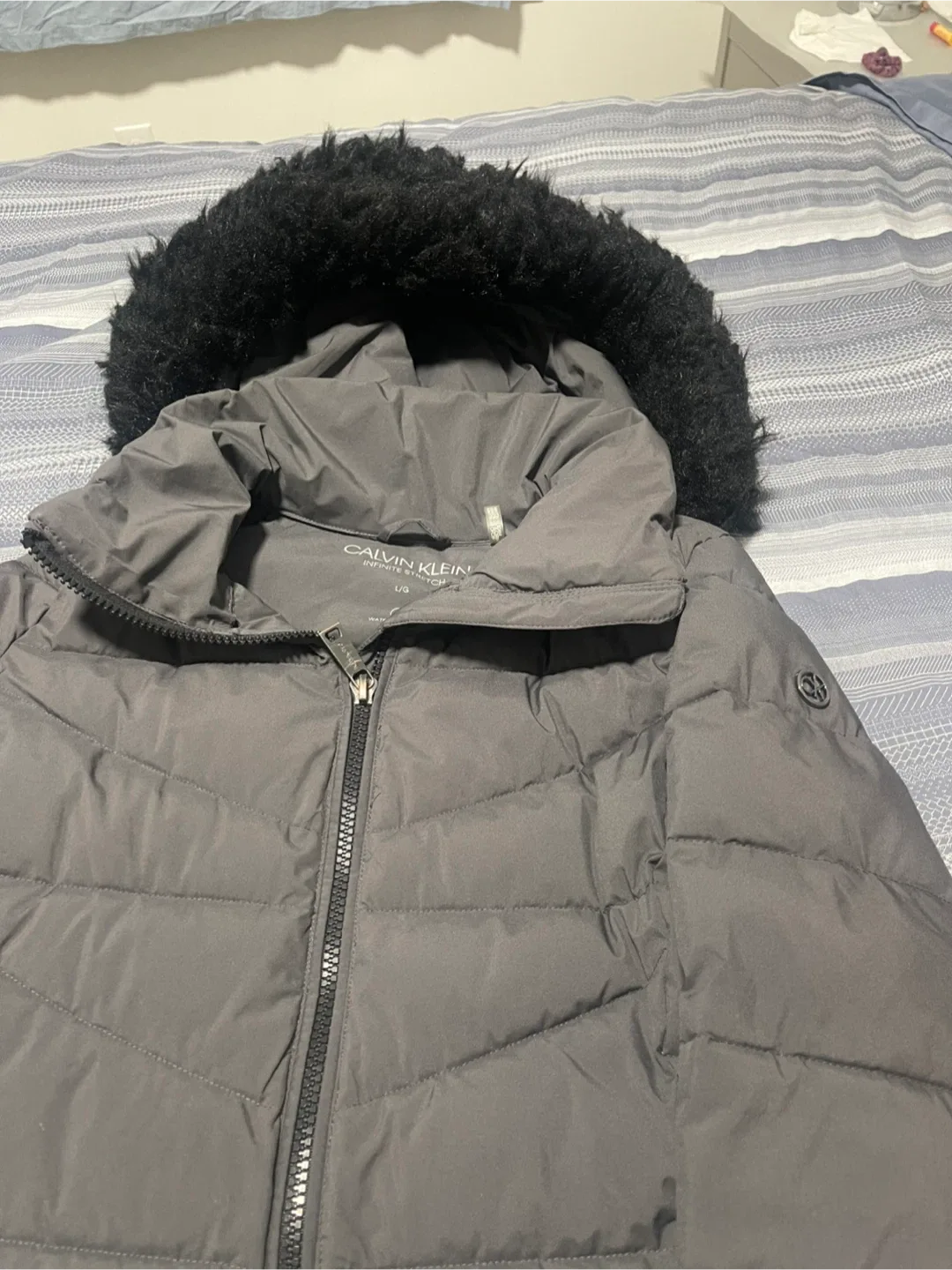 Calvin Klein Infinite Stretch Puffer Jacket - Large