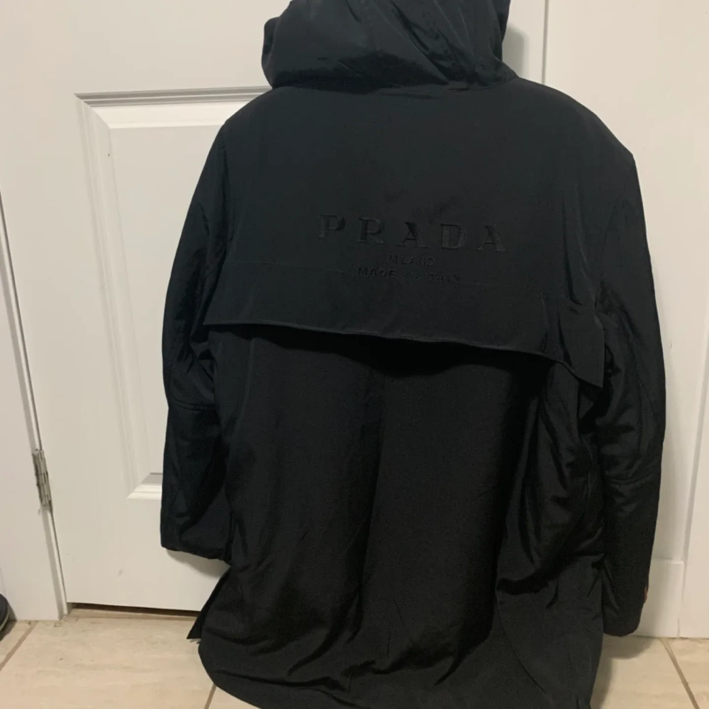 Prada Black Jacket~size M/L image indicator(3)