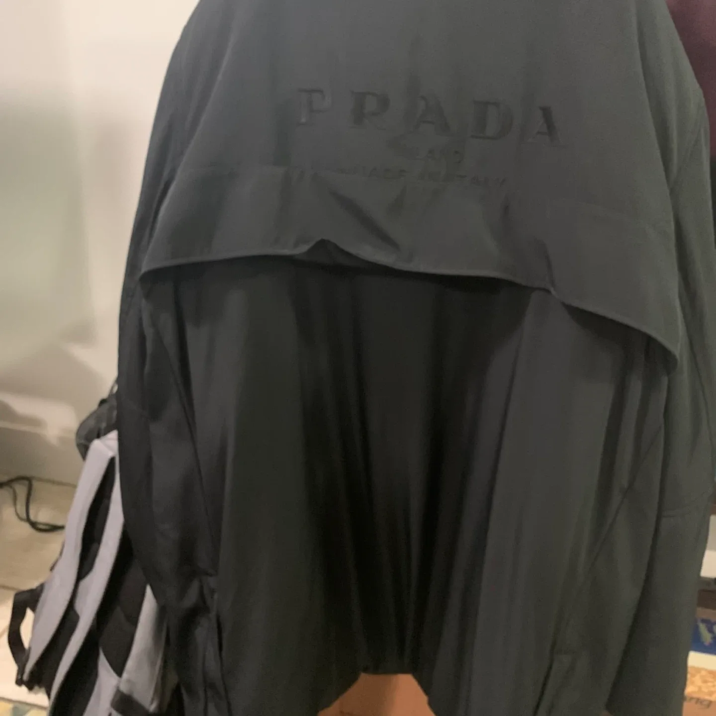 Prada Black Jacket~size M/L image indicator(8)